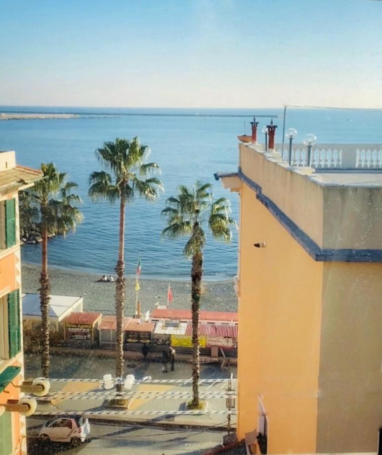 Apartamento La Finestra Sull'Oasi Génova Exterior foto